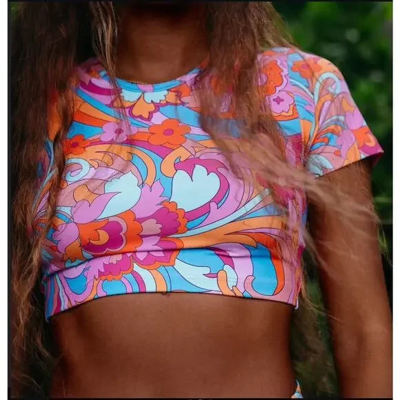 Skatie• ‘Piper’ Top Crop Swim Shirt in LANAI - Picture 3 of 12
